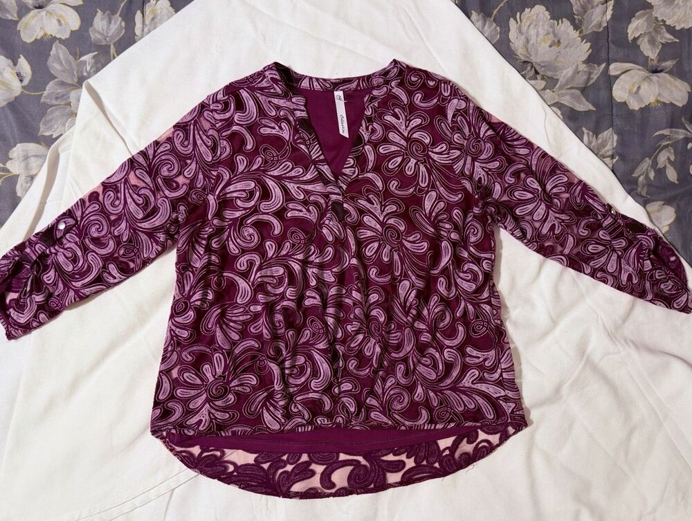 NY Collection Women’s purple V-Neck Blouse, Large, 3 Quarter Sleeve Excellent